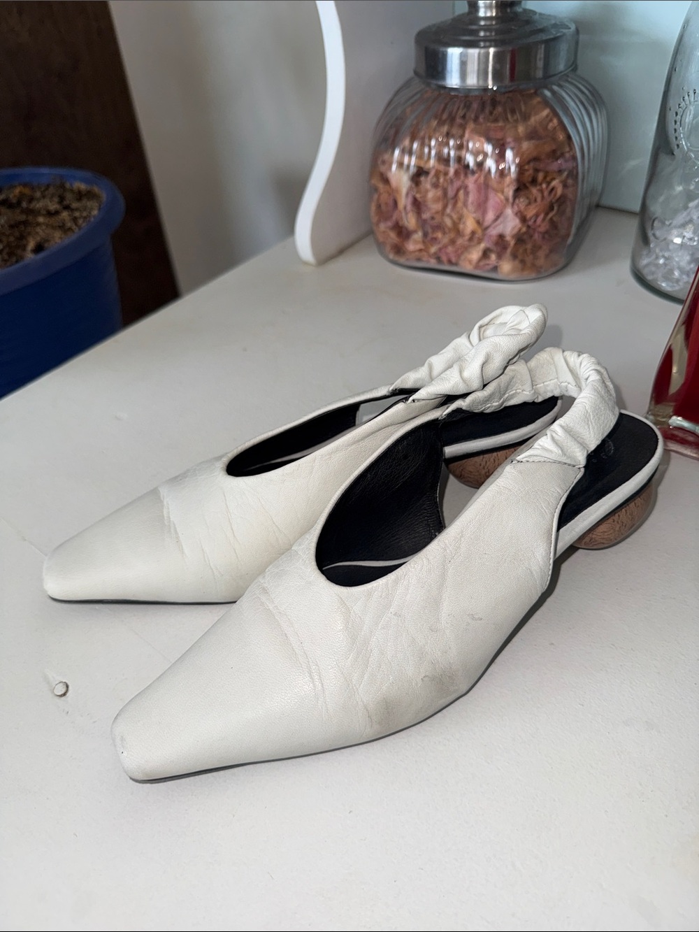 L'Intervalle White Leather Pointed Slingback wooden round heap size 36 (6)) - Picture 8 of 17